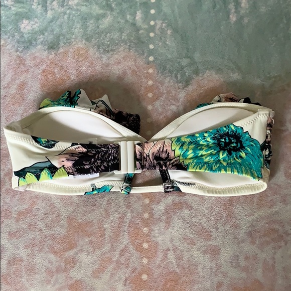 XS Strapless floral bikini top w/ruffle NWT H&M - Picture 2 of 6